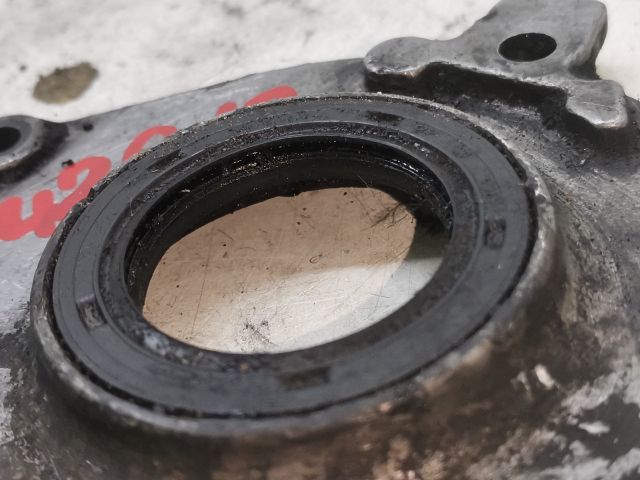 bontott VW PASSAT B3 B4 Első Főtengely Szimmeringház