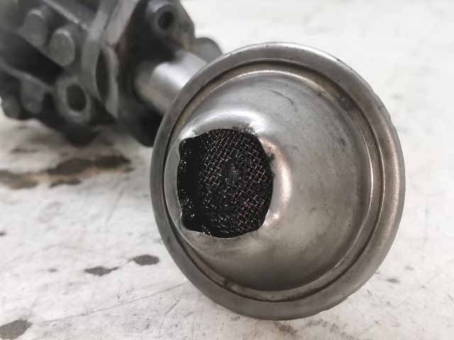 bontott VW PASSAT B3 B4 Olajszivattyú