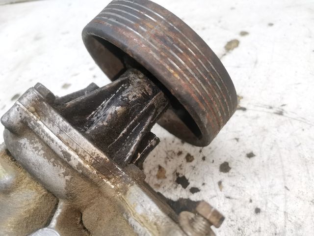 bontott VW PASSAT B3 B4 Vízpumpa