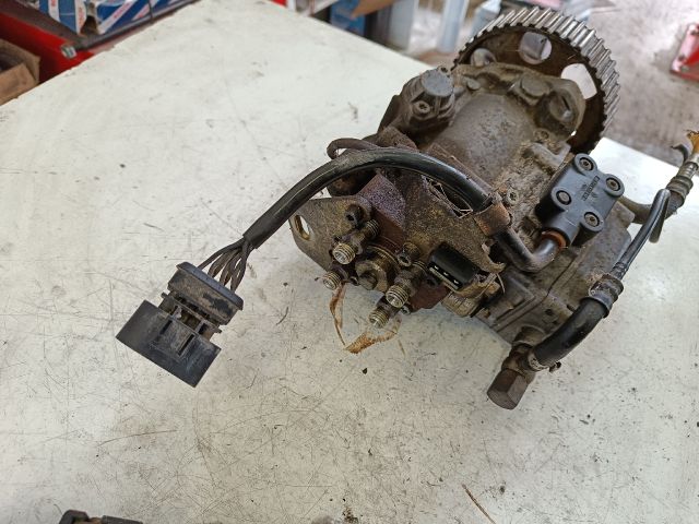 bontott VW PASSAT B3 B4 Adagoló