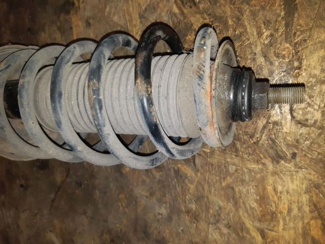 bontott VW PASSAT B3 B4 Bal első Lengéscsillapító