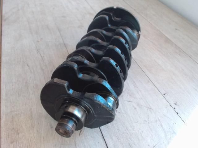 bontott VW PASSAT B3 B4 Főtengely (Magában)