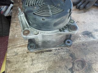 bontott VW PASSAT B3 B4 Generátor