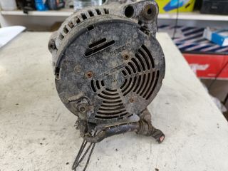 bontott VW PASSAT B3 B4 Generátor