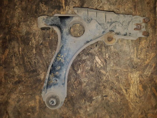 bontott VW PASSAT B3 B4 Jobb első Lengőkar