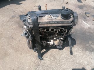 bontott VW PASSAT B3 B4 Motor (Fűzött blokk hengerfejjel)