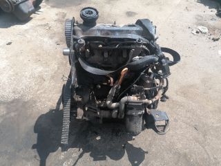 bontott VW PASSAT B3 B4 Motor (Fűzött blokk hengerfejjel)