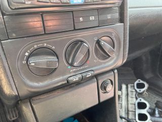 bontott VW PASSAT B3 B4 Motor Tartó Bak Jobb