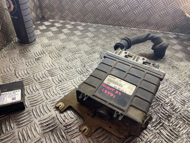 bontott VW PASSAT B3 B4 Motorvezérlő