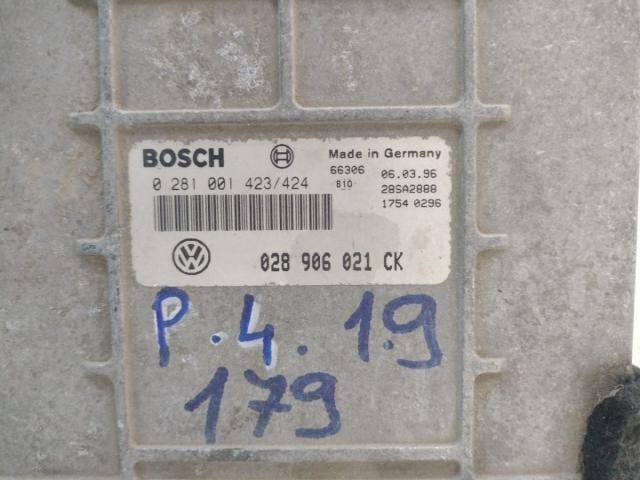 bontott VW PASSAT B3 B4 Motorvezérlő