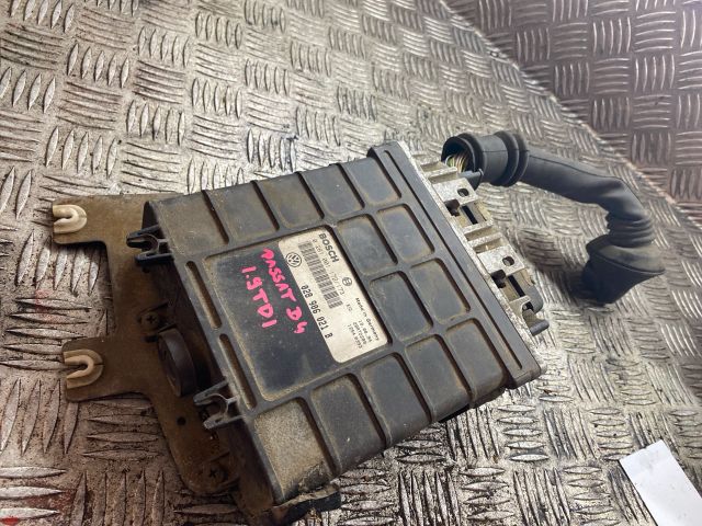 bontott VW PASSAT B3 B4 Motorvezérlő