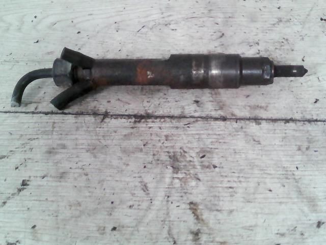 bontott VW PASSAT B3 B4 Porlasztó (1 db)