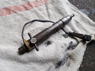 bontott VW PASSAT B3 B4 Porlasztó (1 db)