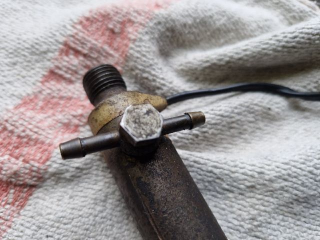 bontott VW PASSAT B3 B4 Porlasztó (1 db)