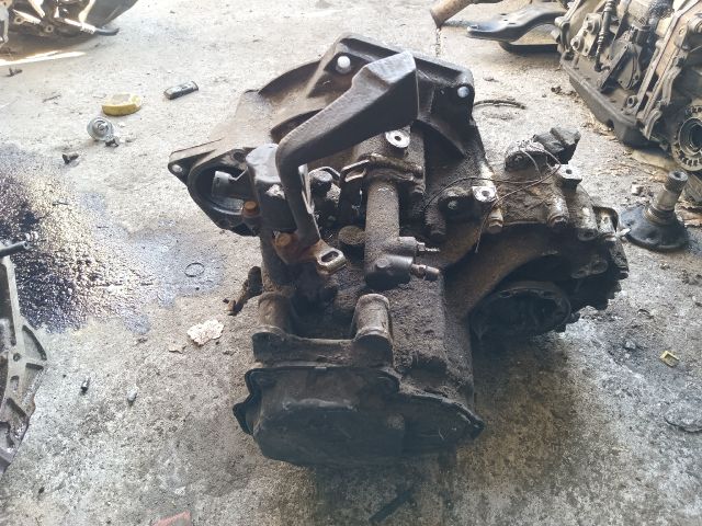 bontott VW PASSAT B3 B4 Váltó (Mechanikus)