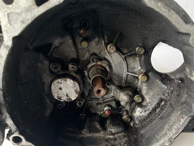 bontott VW PASSAT B3 B4 Váltó (Mechanikus)