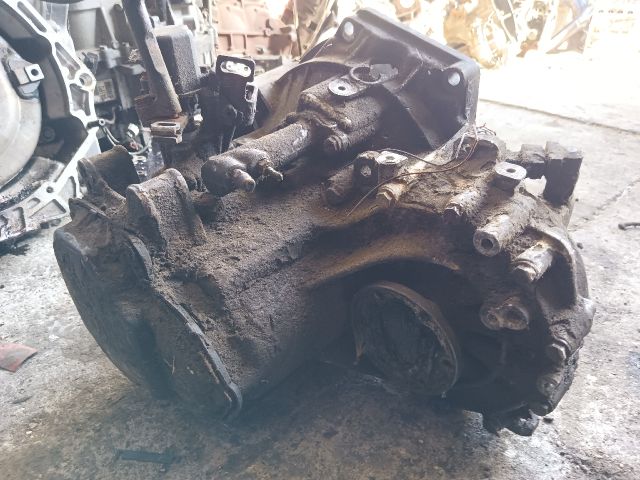 bontott VW PASSAT B3 B4 Váltó (Mechanikus)