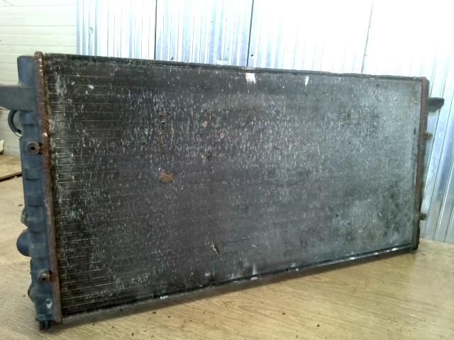 bontott VW PASSAT B3 B4 Vízhűtő Radiátor (Klímás)