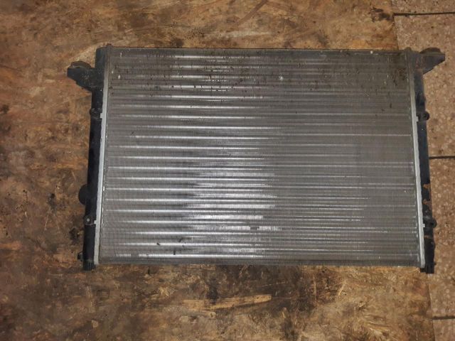 bontott VW PASSAT B3 B4 Vízhűtő Radiátor (Klímás)