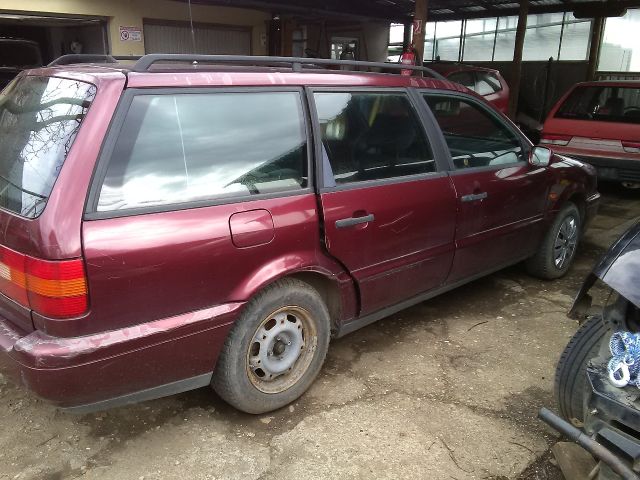 bontott VW PASSAT B3 B4 Jobb hátsó Rugó