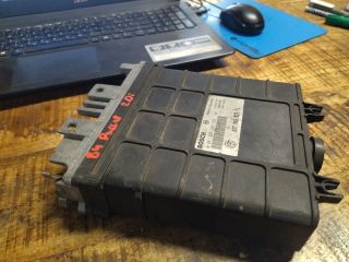 bontott VW PASSAT B3 B4 Motorvezérlő