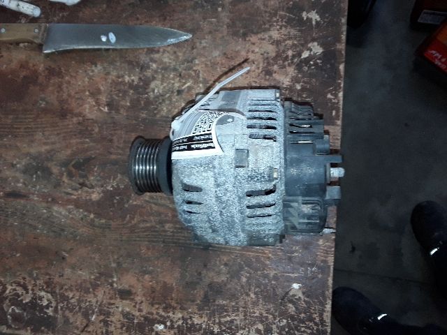 bontott VW PASSAT B3 B4 Generátor
