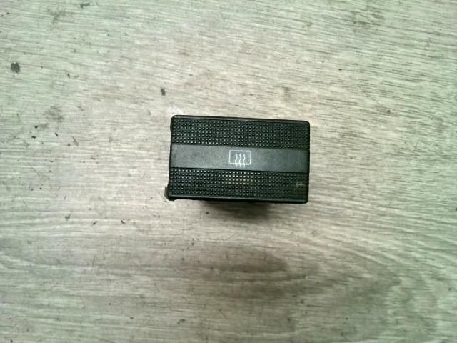 bontott VW PASSAT B3 B4 Ablakfűtés Kapcsoló