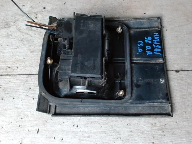 bontott VW PASSAT B3 B4 Bal Belső Hátsó Lámpa