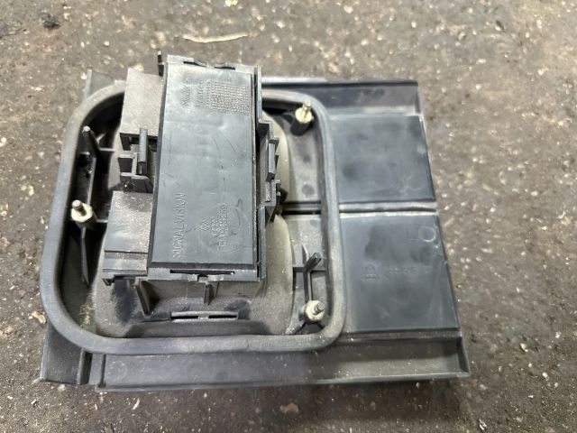 bontott VW PASSAT B3 B4 Bal Belső Hátsó Lámpa