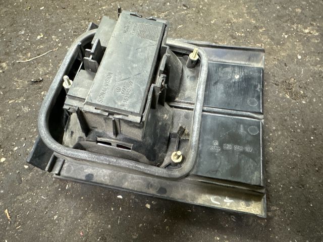 bontott VW PASSAT B3 B4 Bal Belső Hátsó Lámpa