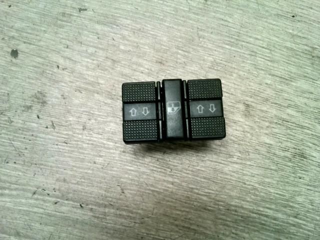 bontott VW PASSAT B3 B4 Bal első Ablakemelő Kapcsoló