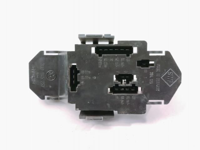 bontott VW PASSAT B3 B4 Bal Hátsó Lámpa Foglalat