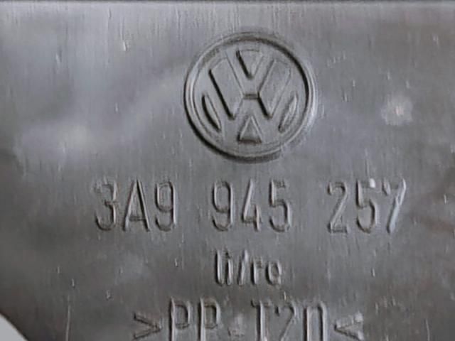 bontott VW PASSAT B3 B4 Bal Hátsó Lámpa Foglalat