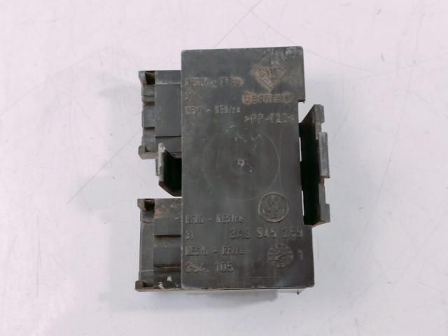 bontott VW PASSAT B3 B4 Bal Hátsó Lámpa Foglalat