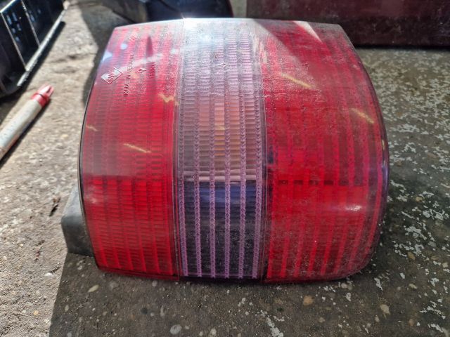 bontott VW PASSAT B3 B4 Bal Hátsó Lámpa
