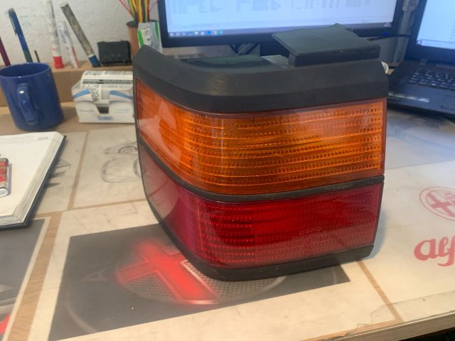 bontott VW PASSAT B3 B4 Bal Hátsó Lámpa