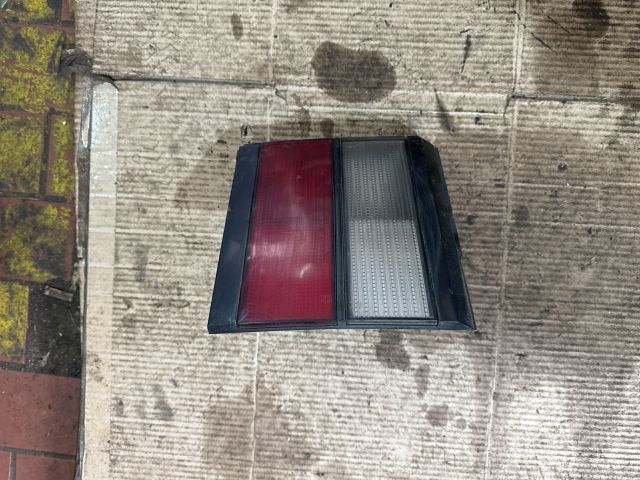bontott VW PASSAT B3 B4 Bal Hátsó Lámpa