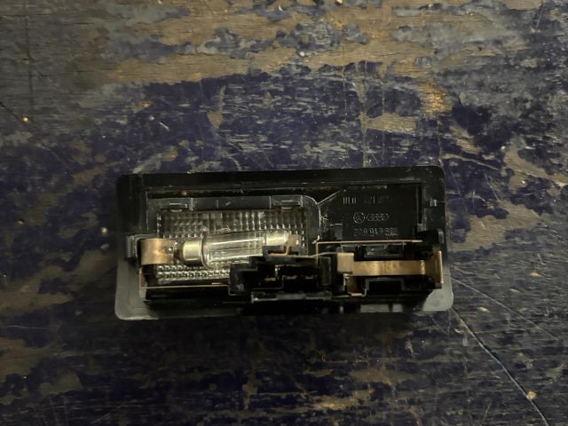 bontott VW PASSAT B3 B4 Beltér Világítás Hátsó