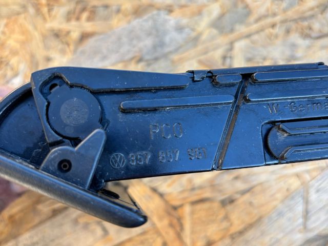 bontott VW PASSAT B3 B4 Első Hamutartó