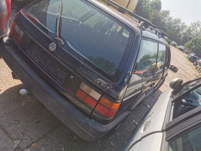 bontott VW PASSAT B3 B4 Első Lökhárító (Részeivel)