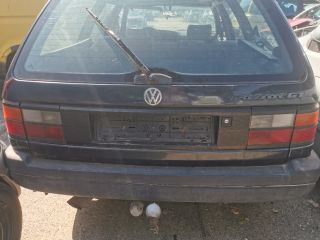 bontott VW PASSAT B3 B4 Első Lökhárító (Részeivel)