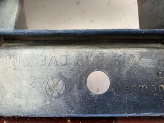 bontott VW PASSAT B3 B4 Első Lökhárító (Üresen)