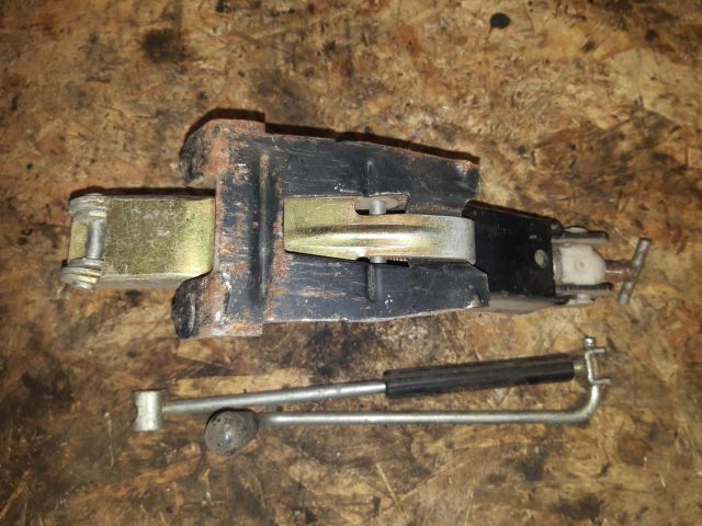 bontott VW PASSAT B3 B4 Emelő