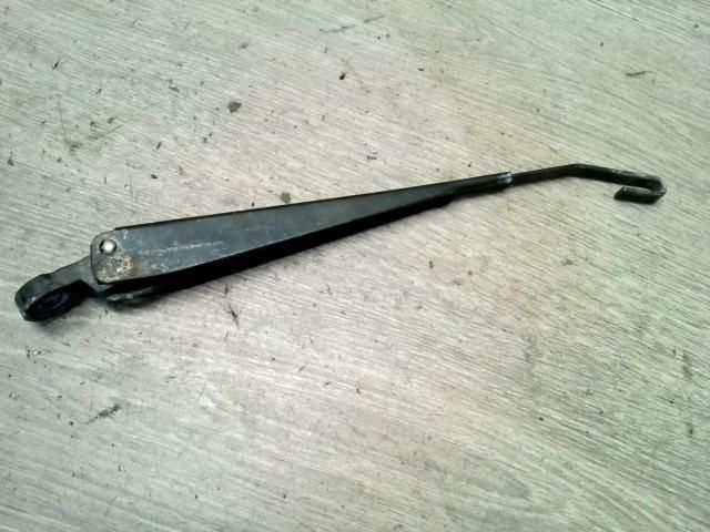 bontott VW PASSAT B3 B4 Hátsó Ablaktörlő Kar