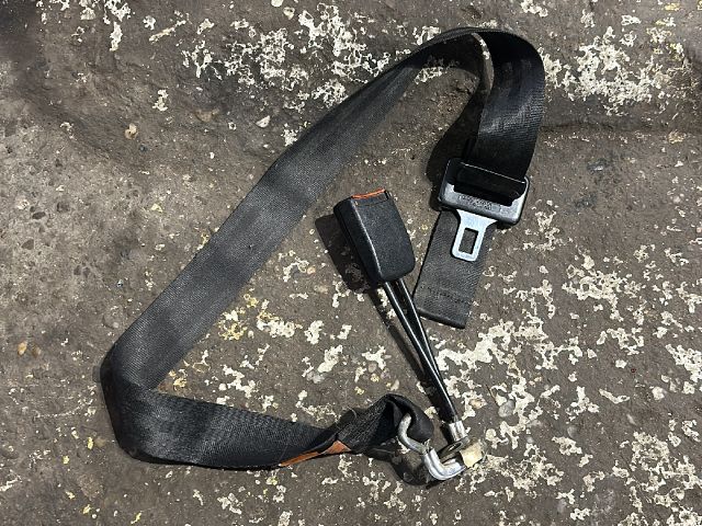 bontott VW PASSAT B3 B4 Hátsó középső Biztonsági Öv