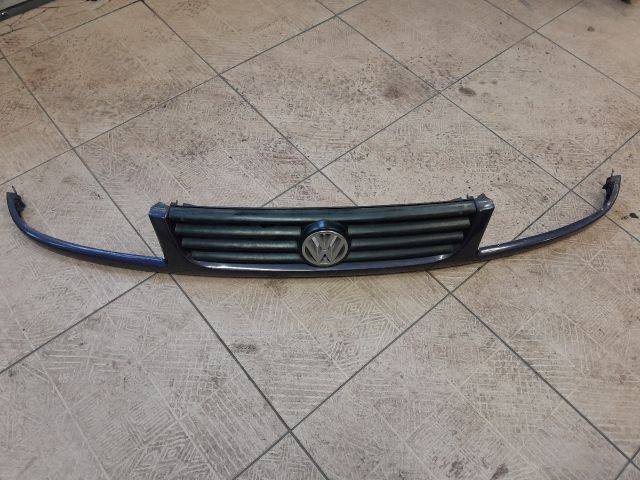 bontott VW PASSAT B3 B4 Hűtőrács