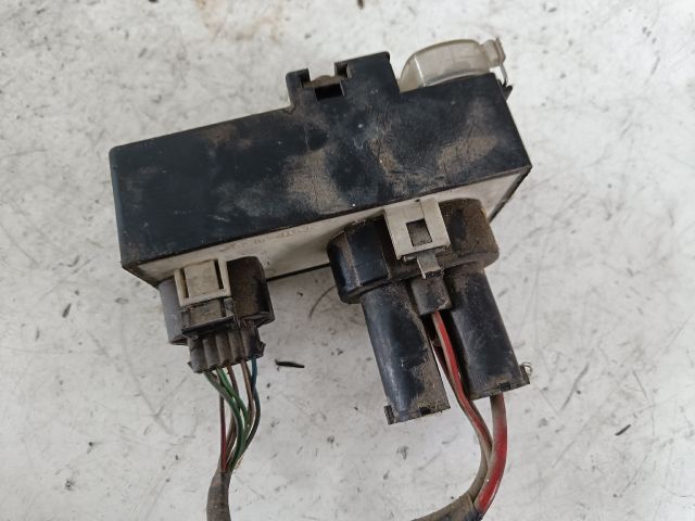 bontott VW PASSAT B3 B4 Hűtőventilátor Elektronika