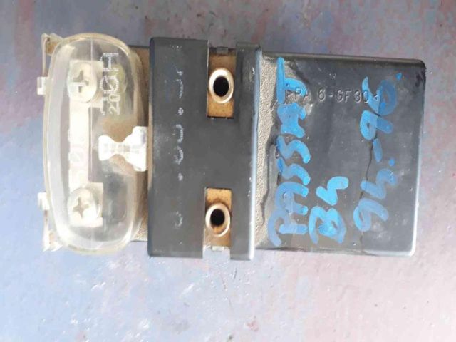 bontott VW PASSAT B3 B4 Hűtőventilátor Relé