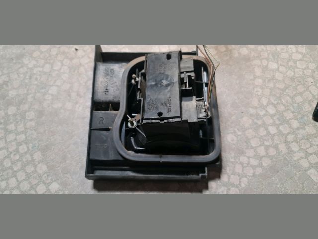 bontott VW PASSAT B3 B4 Jobb Belső Hátsó Lámpa