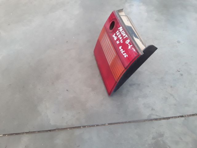 bontott VW PASSAT B3 B4 Jobb Belső Hátsó Lámpa